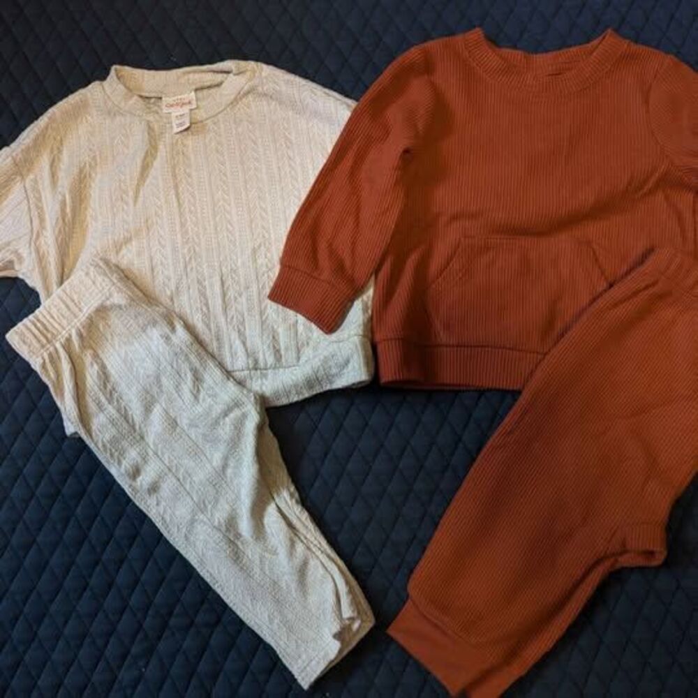Cat & Jack Baby Outfit Bundle size 6-9 Months